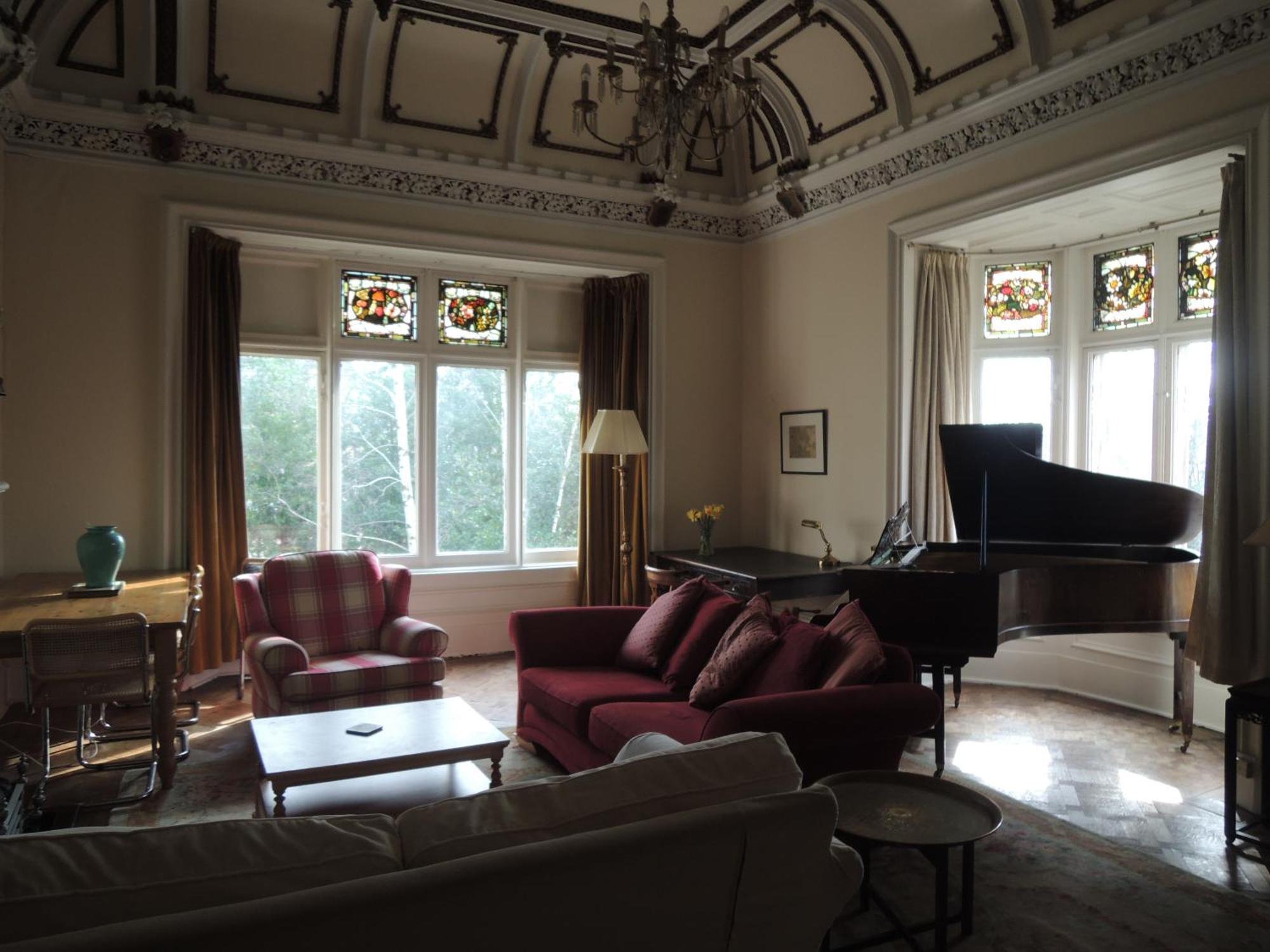 Newhall Glasgow Quarto foto
